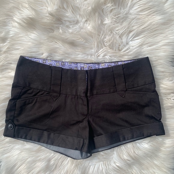 Dark Brown Career Sexy Cuffed Shorts - Picture 3 of 9